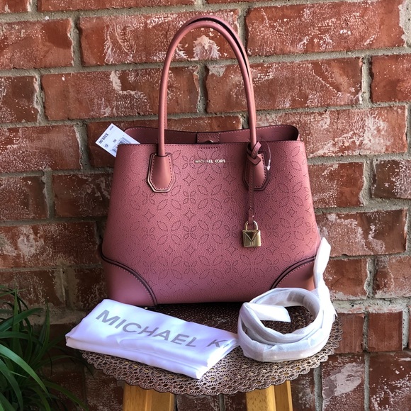 MICHAEL Michael Kors Handbags - Michael Kors Mercer Gallery Medium Tote Rose NWT
